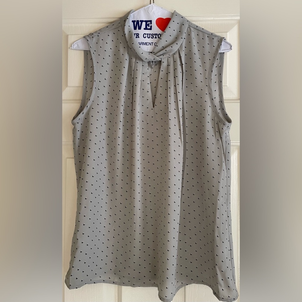 Sara Michelle * Medium * Grey